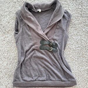 Vintage Women's Gray Sweater with Buckle Detail